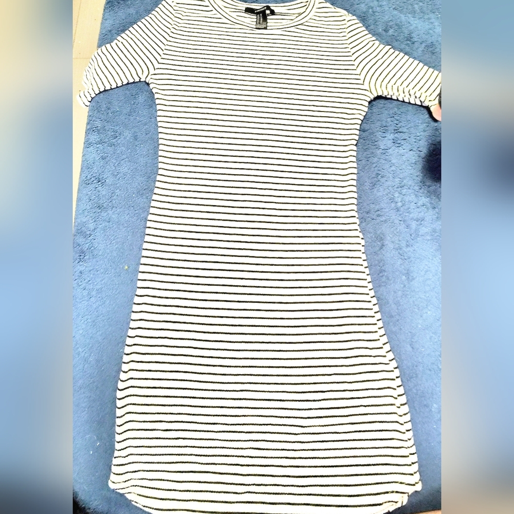 Forever 21 Size medium maxi mini dress striped with dark olive green stripes